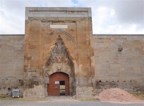 Discovering the Rich History of Turkish Caravanserais