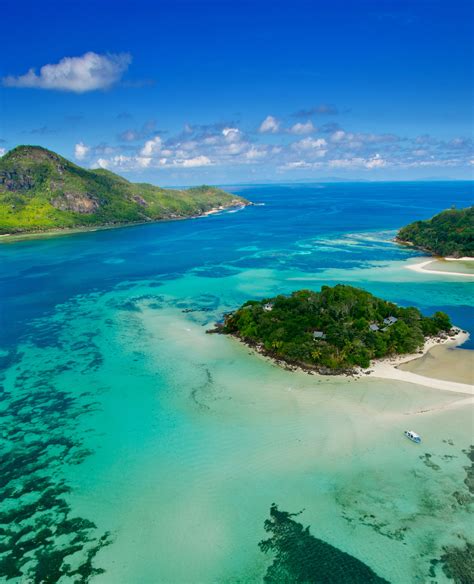 The Enchanting Islands of the Seychelles: Tropical Paradise in the Indian Ocean