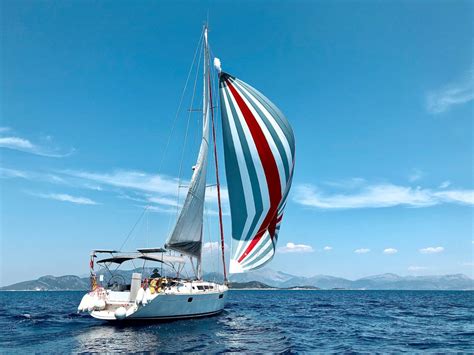 Sailing the Greek Islands: A Seafaring Adventure in the Mediterranean