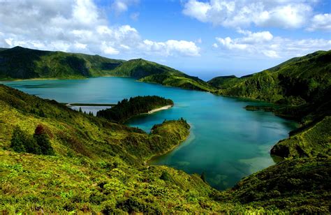 Exploring the Azores: Portugal's Volcanic Archipelago in the Atlantic