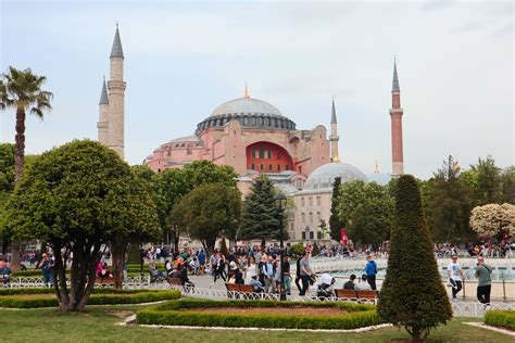 The Intrigue of Istanbul: A Journey through Turkey's Cultural Crossroads