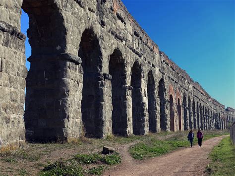 Unraveling the Mysteries of Roman Aqueducts in Italy